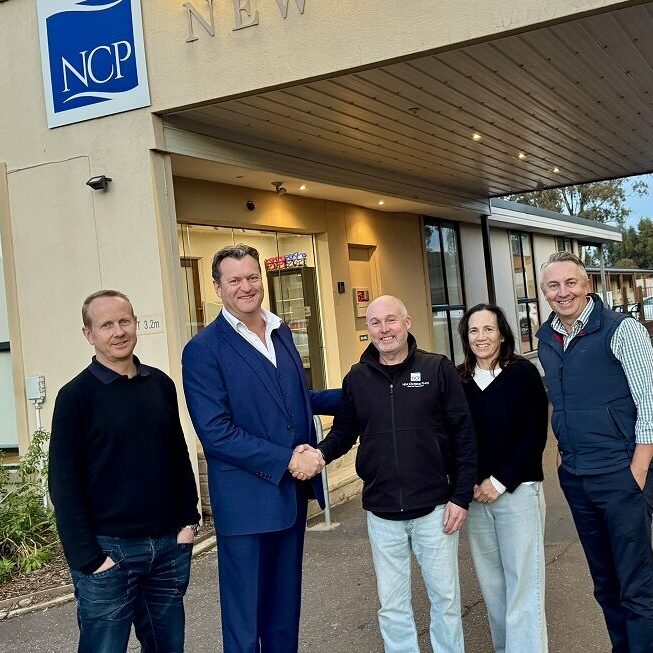 New Crossing Settlement with Deltine Team, Bill & Gen